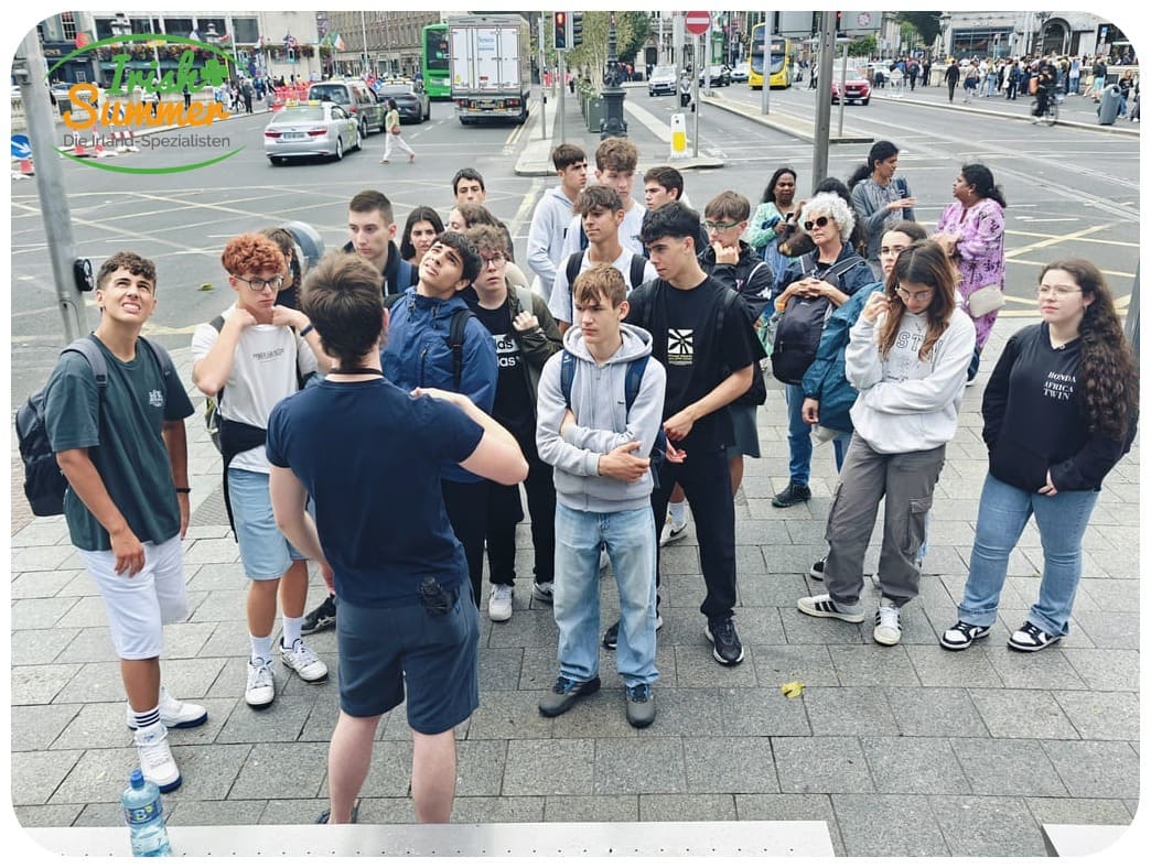 Schülergruppe in Dublin